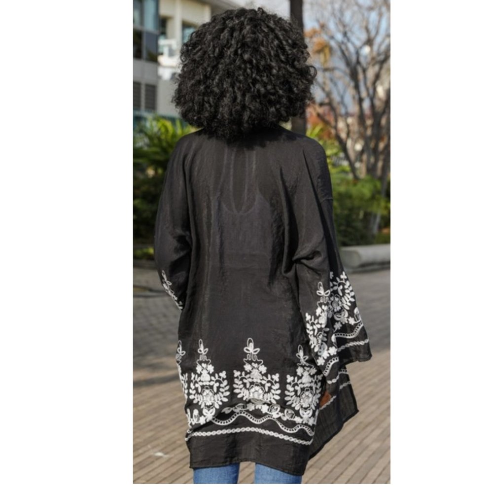 Embroidered Floral Vine Lightweight Kimono - Picture 2 of 2